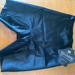 Wacoal black spanx high waist thigh shorts size small NWT